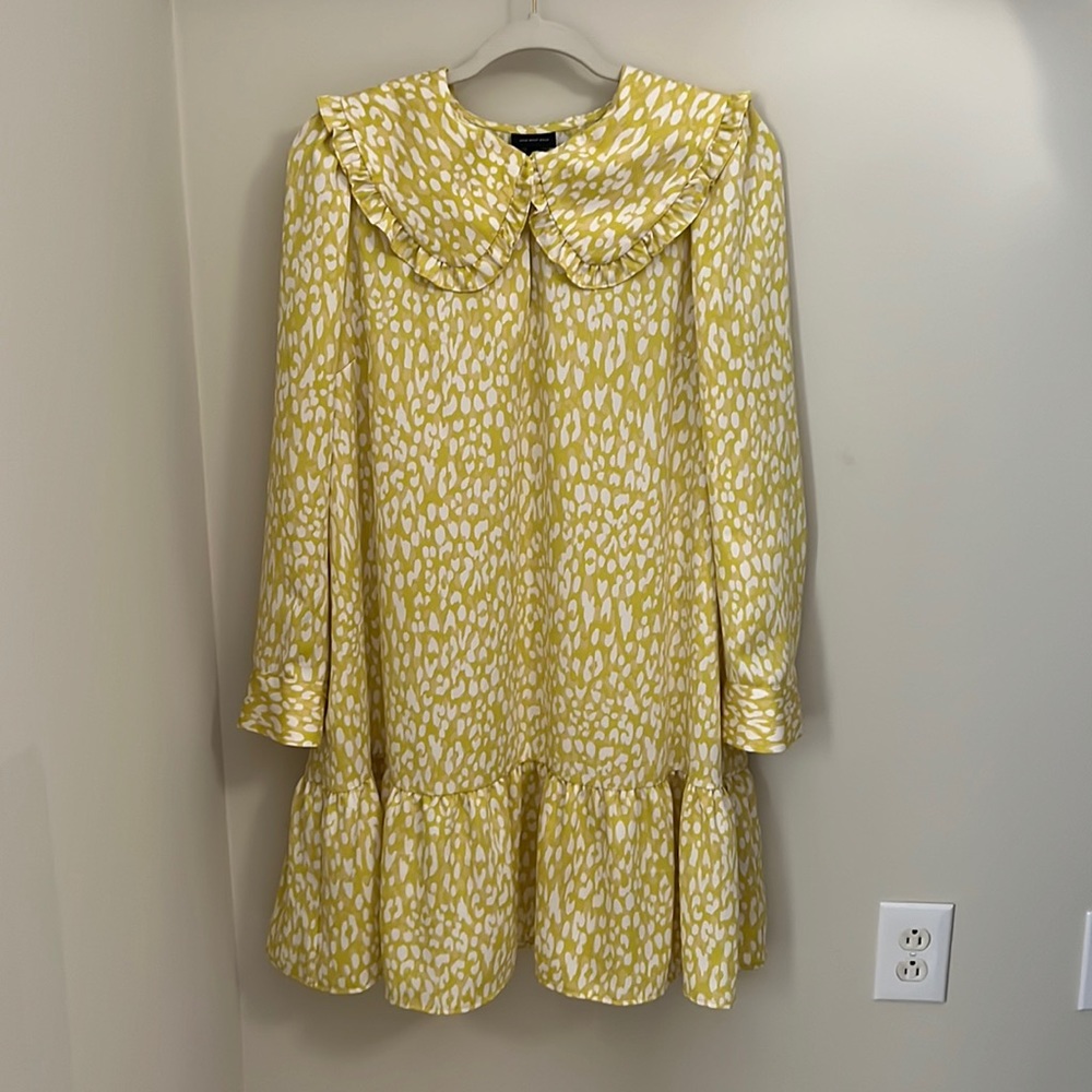 Yellow printed dress with Peter Pan collar